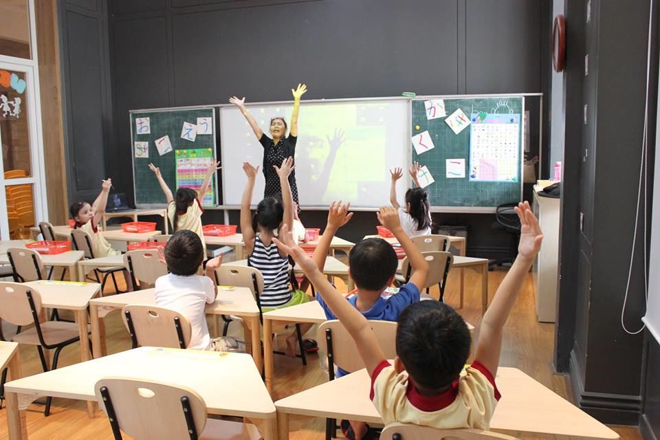 10 bí quyết vàng giúp trẻ tự tin hơn trong giao tiếp - Ảnh 2