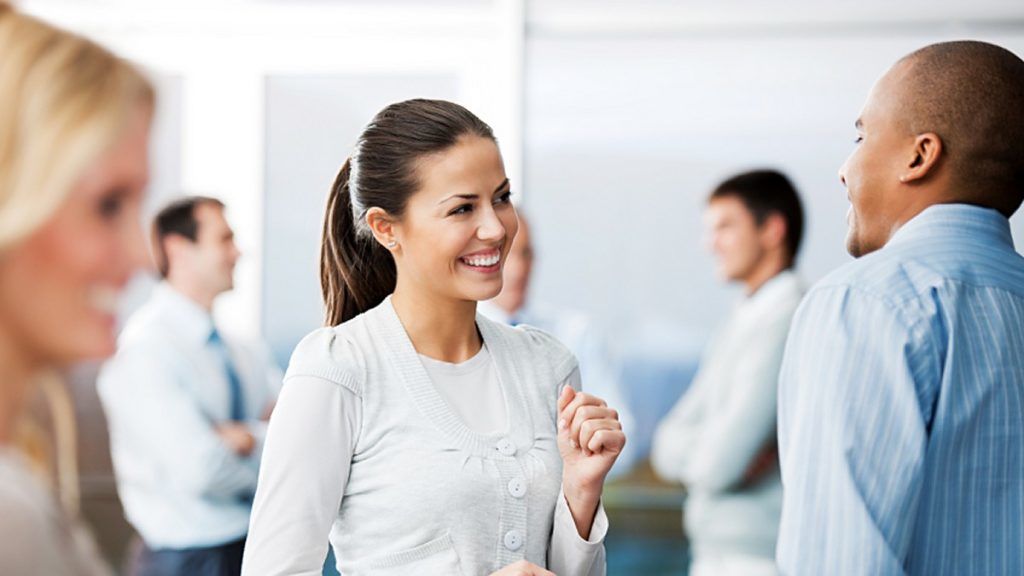 Những bài tập giao tiếp hiệu quả cho người nhút nhát - Ảnh 1