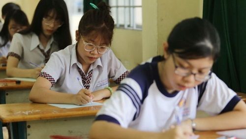 hệ thống giải đáp tuyển sinh của bộ quá tải