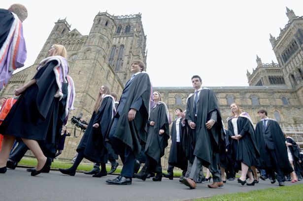 Lương tiến sĩ tại Việt Nam không thu hút nhân tài? - Ảnh 2