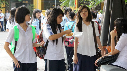 THPT chuyên Chu Văn An, Bình Định tuyển sinh đầu cấp năm học 2017 - 2018