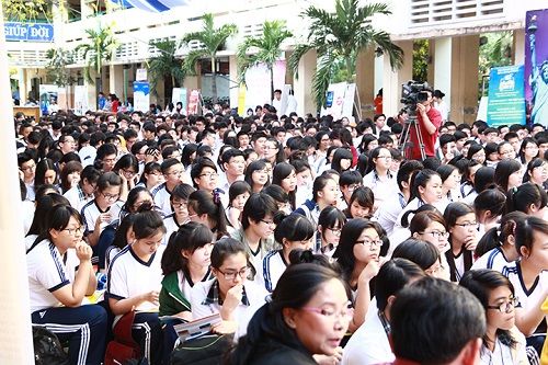 Tình hình tuyển sinh đầu cấp tại quận 7, Gò Vấp