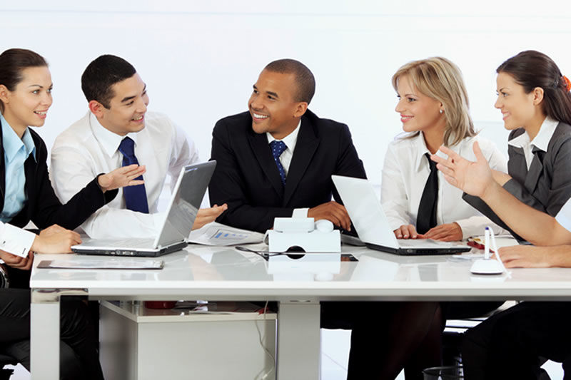 7 bí quyết thu phục lòng người nơi công sở - Ảnh 1