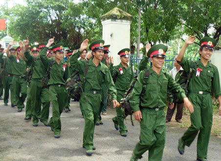 Nhiều ý kiến trái chiều về quy định mới về nhập ngũ Nhiều ý kiến trái chiều về quy định mới về nhập ngũ