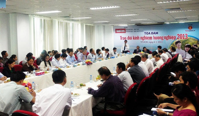 Tư vấn tuyển sinh ngành kinh tế và Xây dựng năm 2013