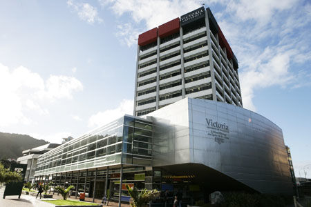 đại học kinh tế liên kết đào tạo cử nhân thương mại và quản trị với trường đại học victoria newzealand