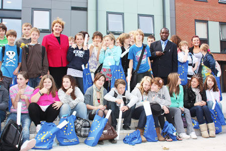 truong cao dang quoc te trong he thong truong ef tai anh