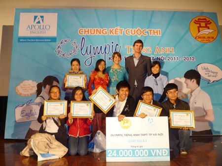 6_thi_sinh_xuat_sac_Chung_ket_olympic_tieng_Anh