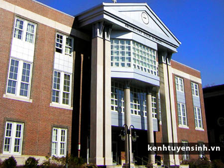 du hoc my Brookline High School, truong trung hoc quoc te, truong hoc than thien, du hoc my