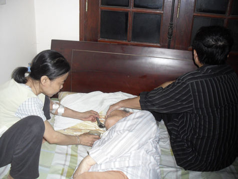 gia_dinh_nguyen_trung_hieu_cau_hoc_tro_co_bai_van_xon_sao_cong_dong_mang