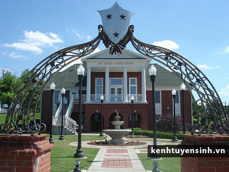 Truong dai hoc quoc te Muray State, dai hoc quoc te than thien tai my, truong dai hoc kinh te, tim hieu du hoc my, thong tin Du hoc my