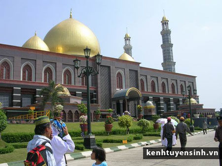 truong dai hoc quoc te, indonesia university, du hoc indonesia, hoc bong du hoc indonesia