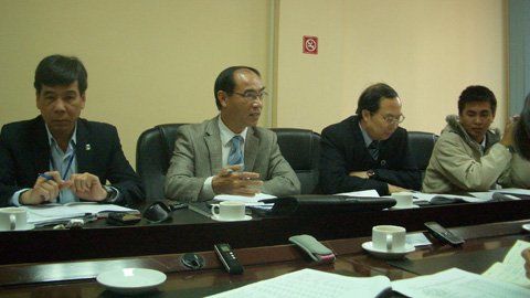 bo_gddt_gap_go_bao_chi_ve_tuyen_sinh_2012