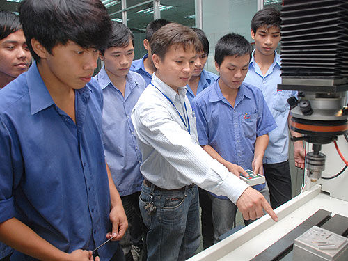 chuan_dau_ra_cua_sinh_vien_khong_hop_voi_thuc_te