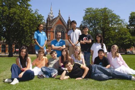 truong quoc te Our World English Schools