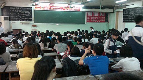 Thu nhập hàng khủng của giáo viên ở Sài Gòn