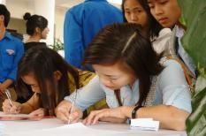 Sinh viên bị không được trả tiền làm thêm