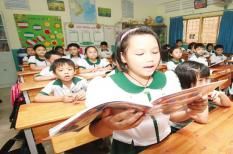 Ép học sinh mua sách giáo khoa?