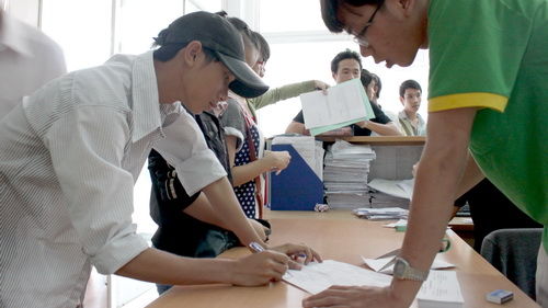 Nhiều ngành thí sinh tự chọi với mình