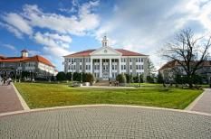Học bổng du học Mỹ từ trường đại học James Madison
