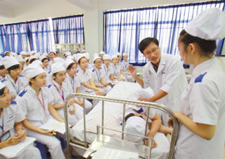 Thực hiện giấc mơ giảng đường