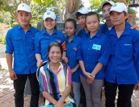 Lên chức bà nội vẫn đi thi đại học