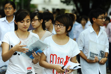 Tỉ lệ "chọi" cao đẳng căng hơn đại học