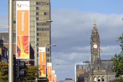 Chương trình học bổng vào các trường đại học tại Anh