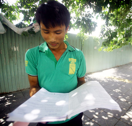 Đặc cách vào đại học thí sinh đạp xe 300km đi thi