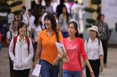 Nặnh gánh khi đưa con lên thành phố nhập học