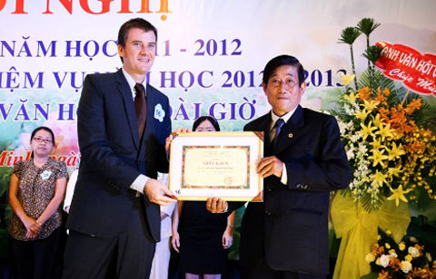 Apollo luôn sát cánh cùng thế hệ trẻ Việt Nam