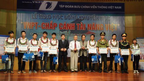 Học bổng VNPT Chắp cánh tài năng Việt