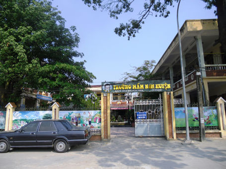 Trường tiểu học chuẩn quốc gia chỉ con cán bộ mới đuợc học