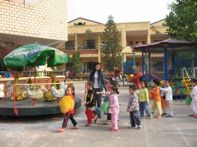 Gian truân đạt trường chuẩn quốc gia