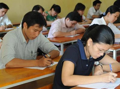 Thi tuyển công chức căng hơn thi đại học