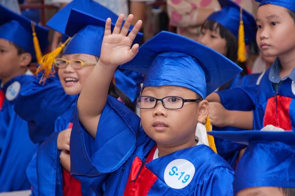 Lễ trao bằng Cambridge 2012 - Ấn tượng và trang trọng