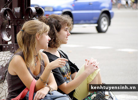 Sinh viên Anh biểu tình phản đối việc tăng học phí