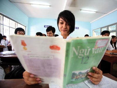 Học văn theo mẫu như rập theo khuôn