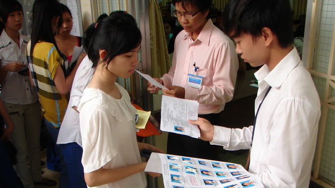 Nỗi khổ của sinh viên sư phạm trong khi chờ việc làm