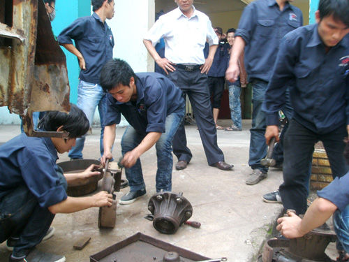 Trung tâm dạy nghề ngắn hạn bơ vơ