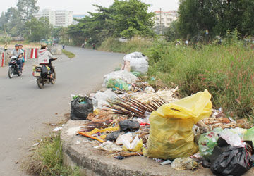 Làng đại học Tp.HCM ô nhiễm vì rác tràn ngập
