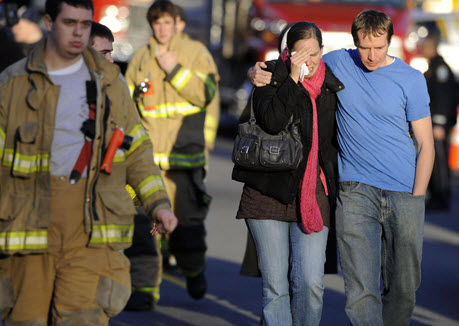 Vụ xả súng trường Sandy Hook: Giây phút sinh tử của 14 học sinh