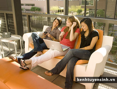 Cha mẹ nào có biết con mình đi du học nhưng vẫn ở trong nước