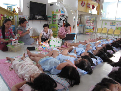 Giáo viên mầm non dạy vượt 500 giờ nhưng không được tính