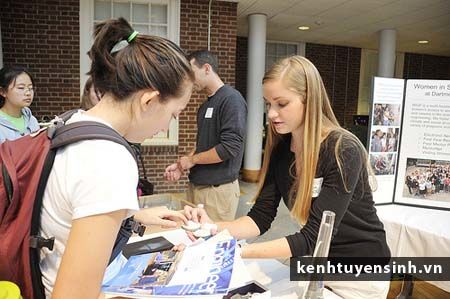 Luyện thi online IELTS miễn phí cùng IDP