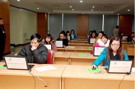 Lần đầu tiên tuyển công chức bằng thi trắc nghiệm tại Việt Nam
