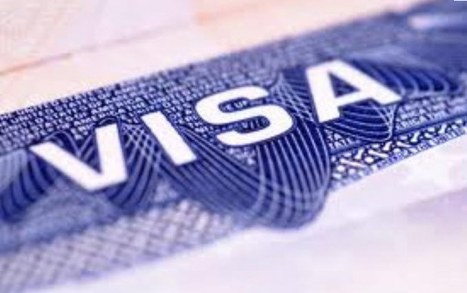 Chính sách Visa siết chặt khiến số lượng đăng ký du học Anh giảm mạnh