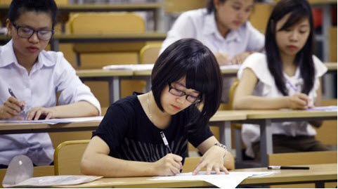 Hà Nội "nói không" với tại chức, dân lập