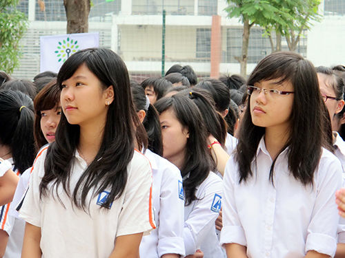 Sắp tới sẽ cấm sử dụng điện thoại trong trường học