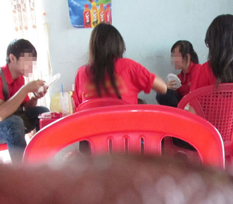 Sinh viên đam mê cờ bạc